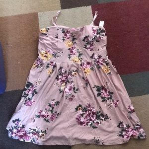 Women’s blouse with removable straps